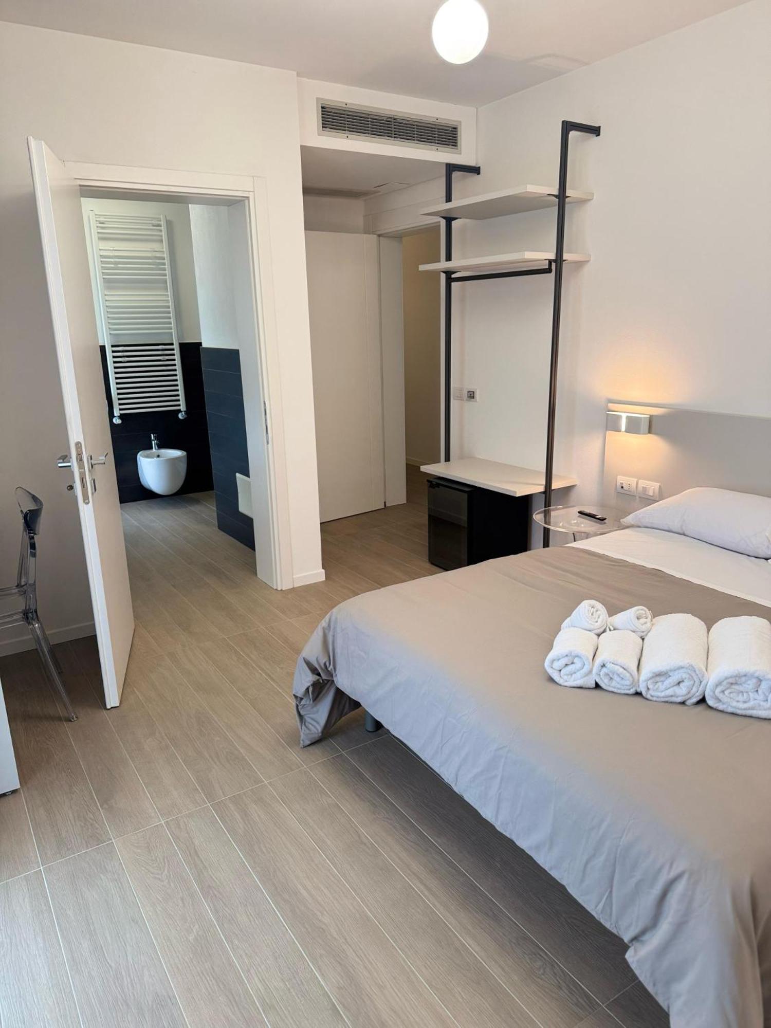 Hotel Villa Mary Santa Maria Di Sala Luaran gambar