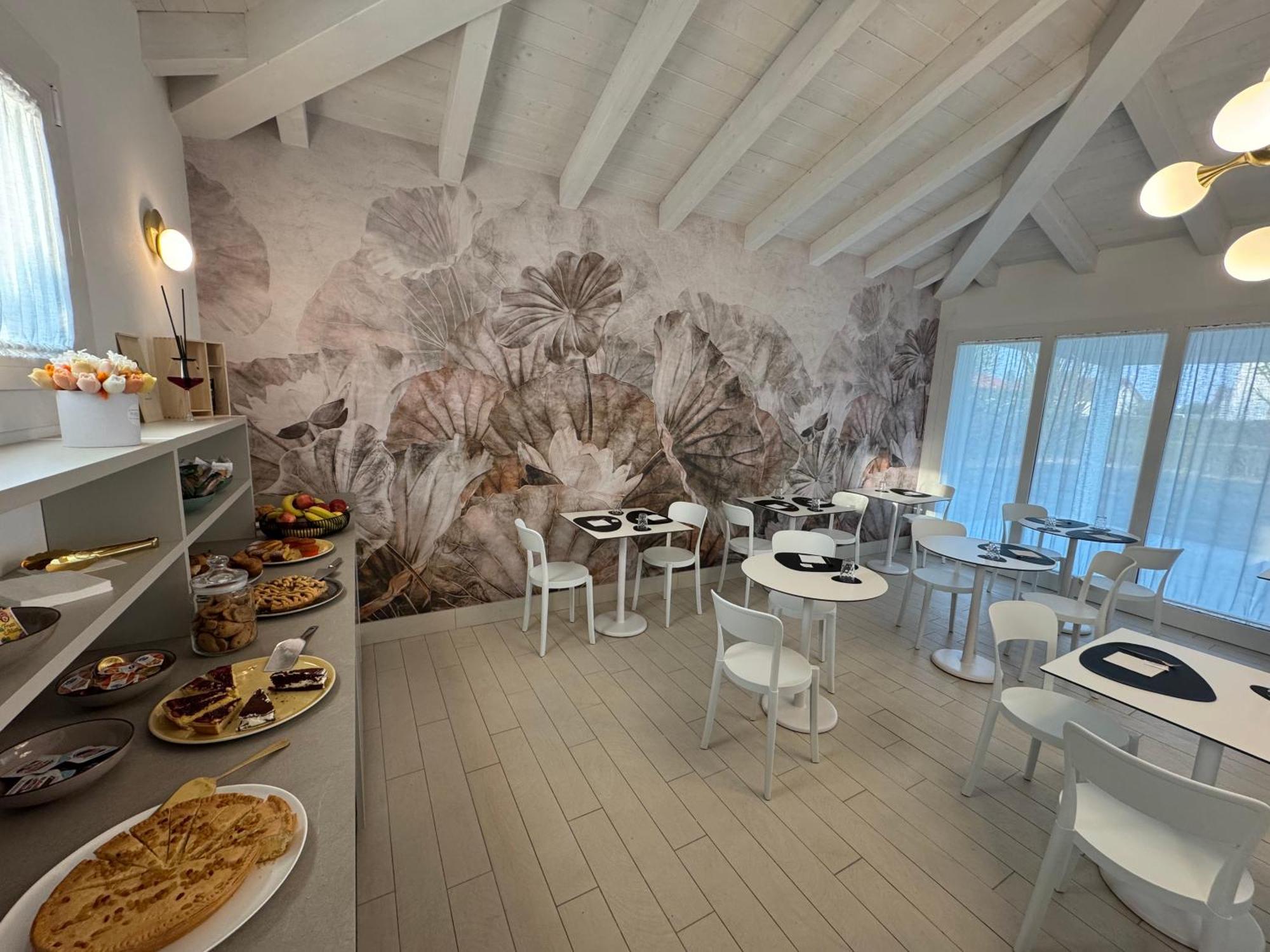 Hotel Villa Mary Santa Maria Di Sala Luaran gambar