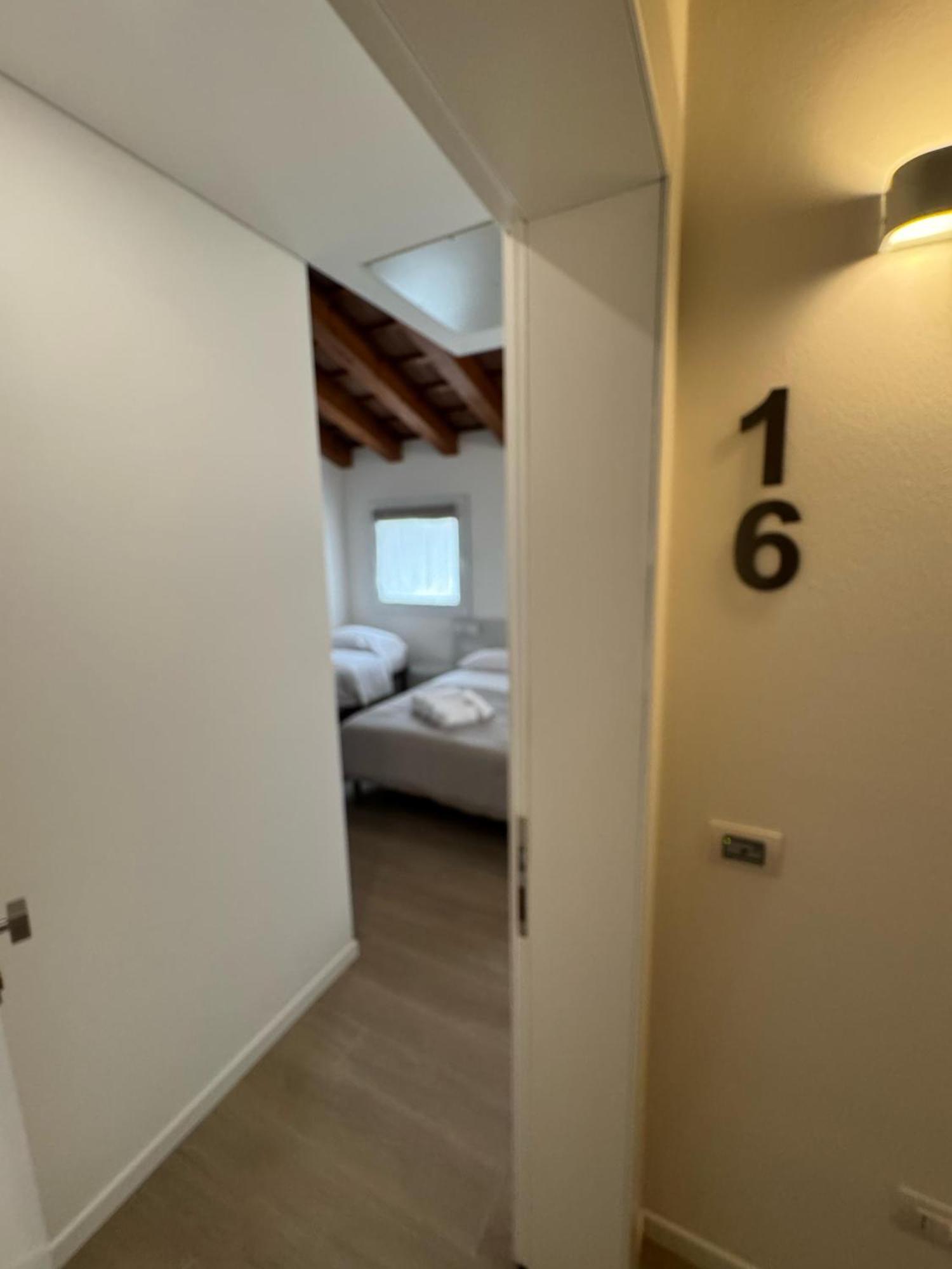 Hotel Villa Mary Santa Maria Di Sala Luaran gambar